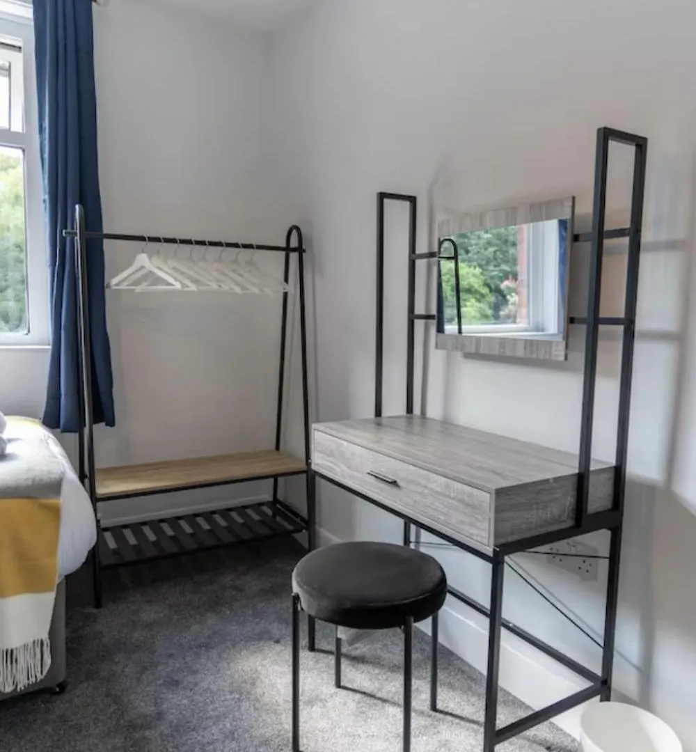 Holiday home Bright, Cosy Home - 3 Beds, Parking, Virgin Wifi, Modern Home Southampton