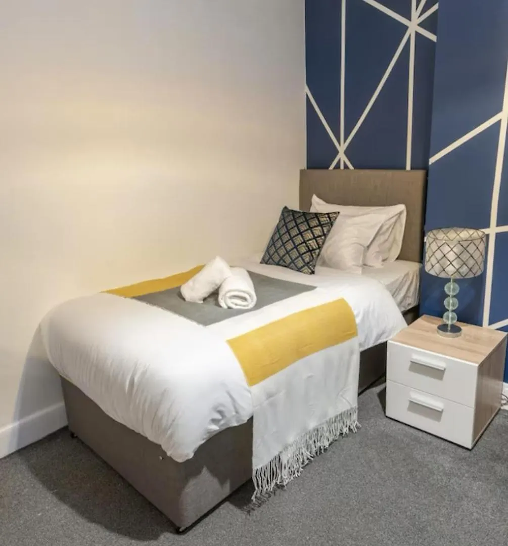 Bright, Cosy Home - 3 Beds, Parking, Virgin Wifi, Modern Home Southampton