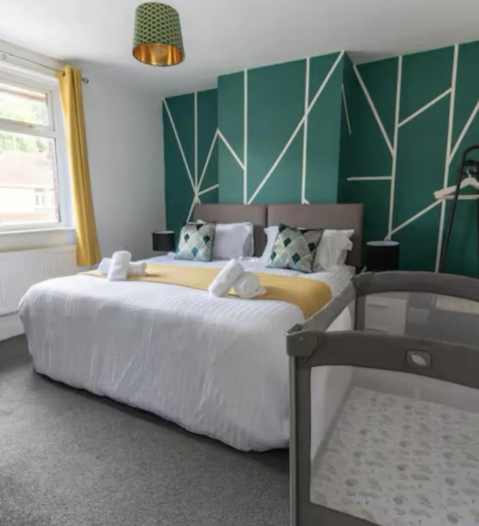 別荘 Bright, Cosy Home - 3 Beds, Parking, Virgin Wifi, Modern Home サウサンプトン イギリス